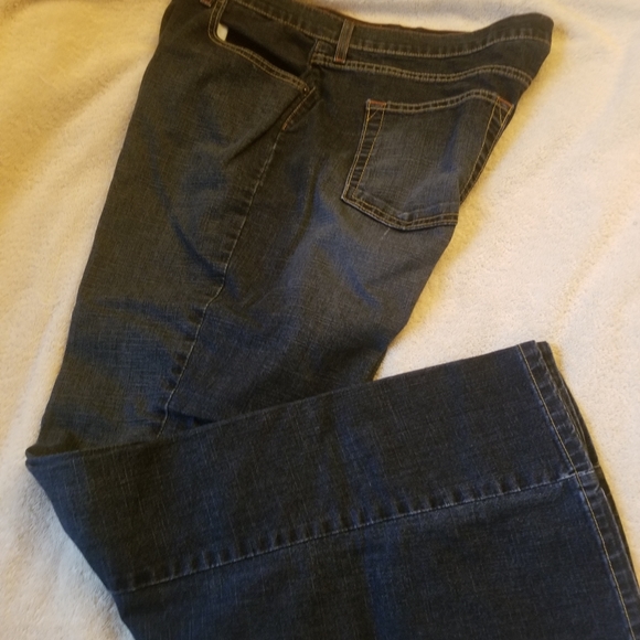 Levi Strauss boot cut stretch Jeans - Picture 3 of 5